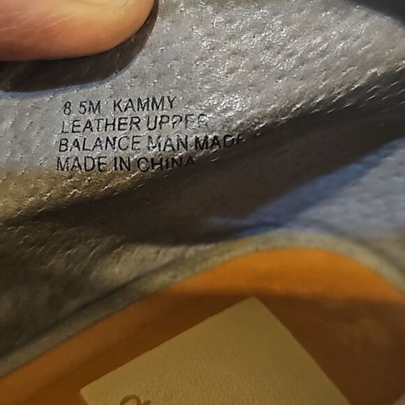 Dolce Vita - Kammy Suede Pointed Toe Cutout Flat 8.5 - Picture 3 of 5